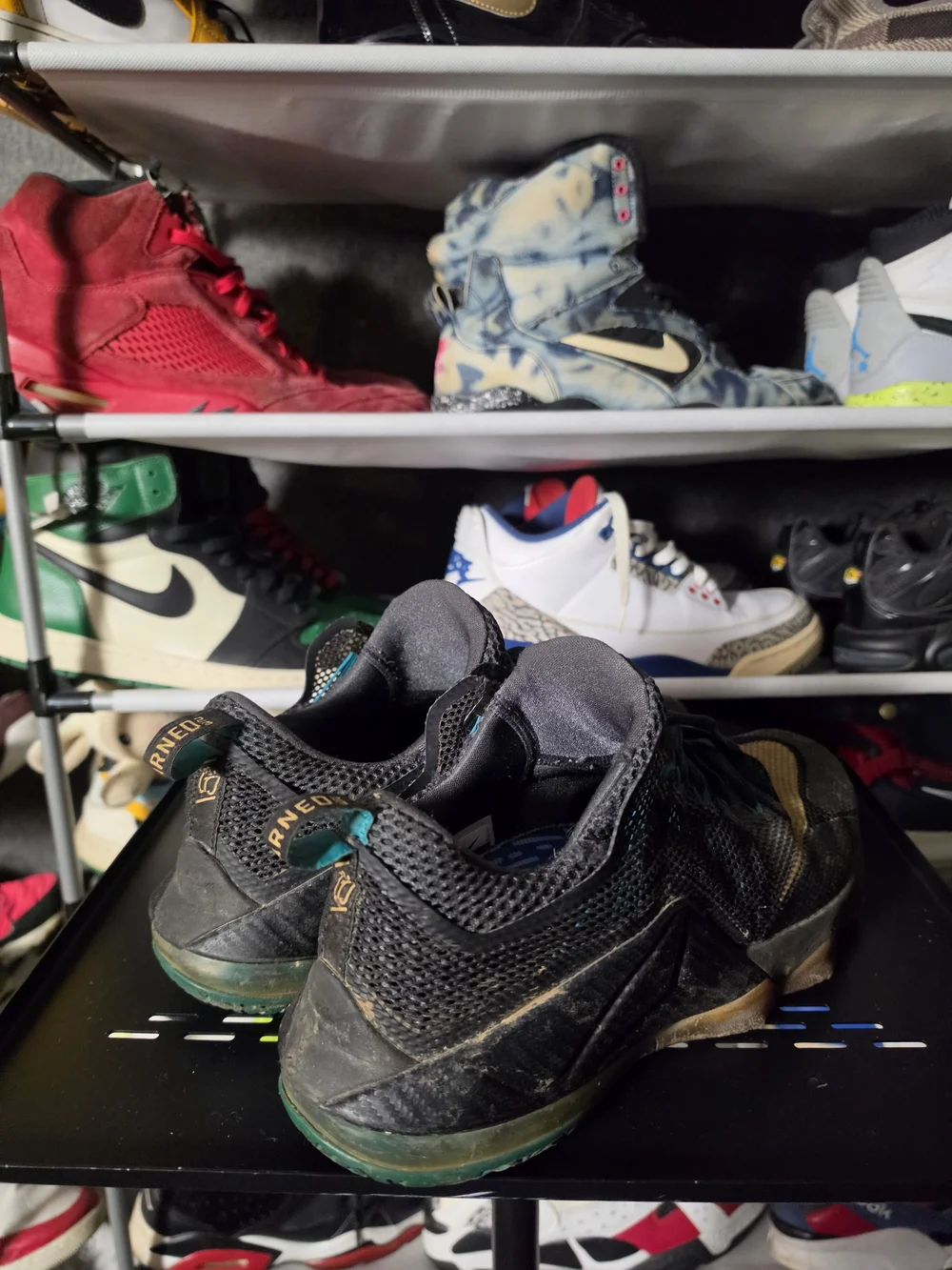 🔥 Nike Lebron 12 Carbon Fiber SVSM Men’s Size 11 Black Gold Low